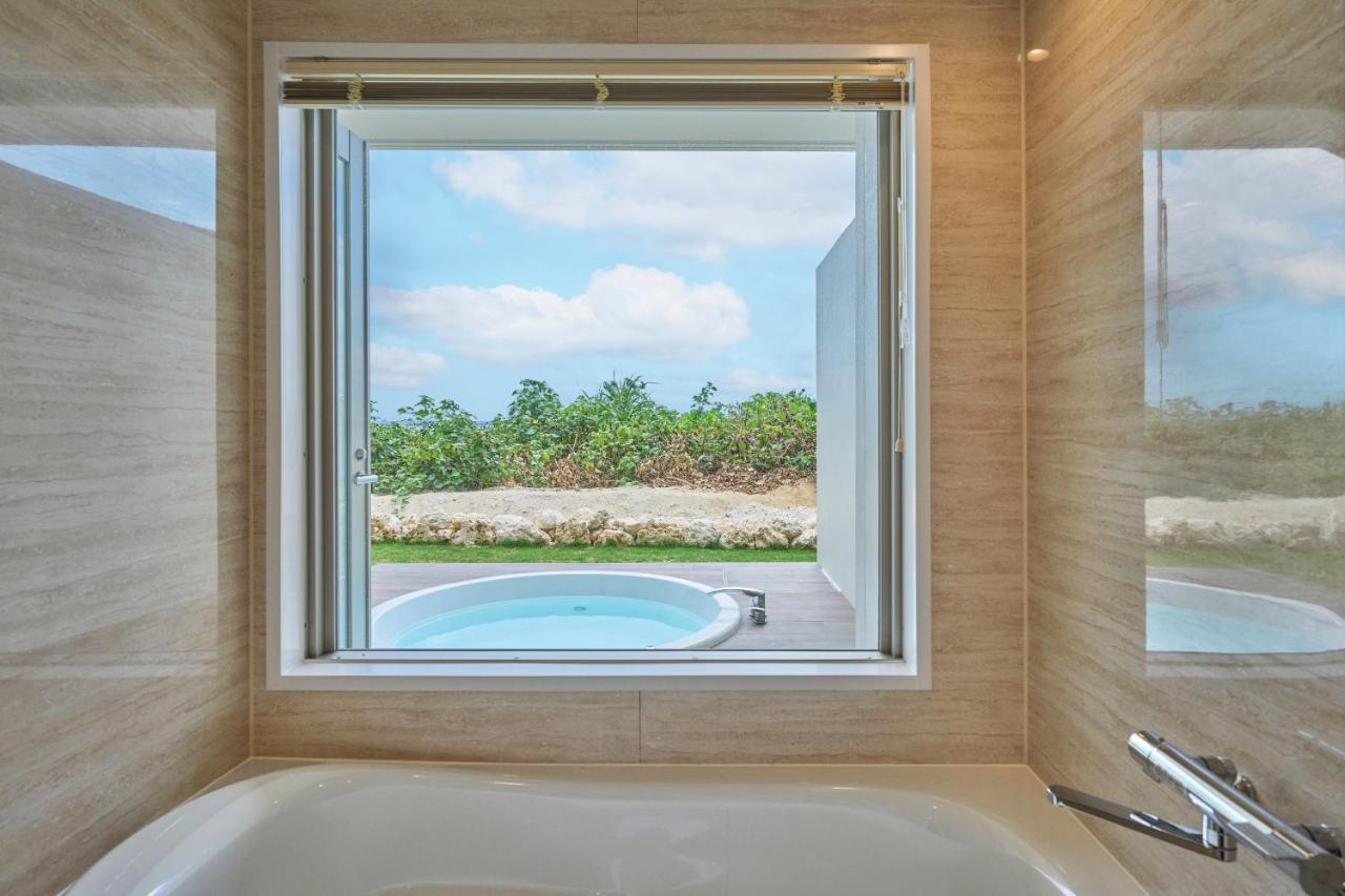 Watermark Hotel & Resorts Okinawa Miyakojima Экстерьер фото